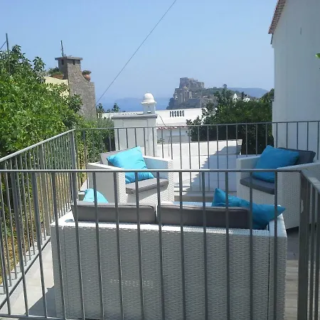 A Casa Di Marietta アパート イスキア島